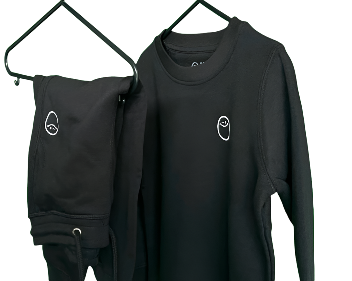 Nosy black sweater mini
