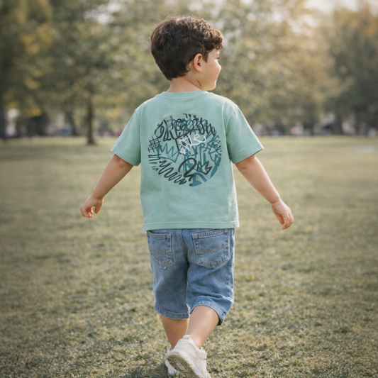 T-shirt Boys Graffiti - licht groenblauw